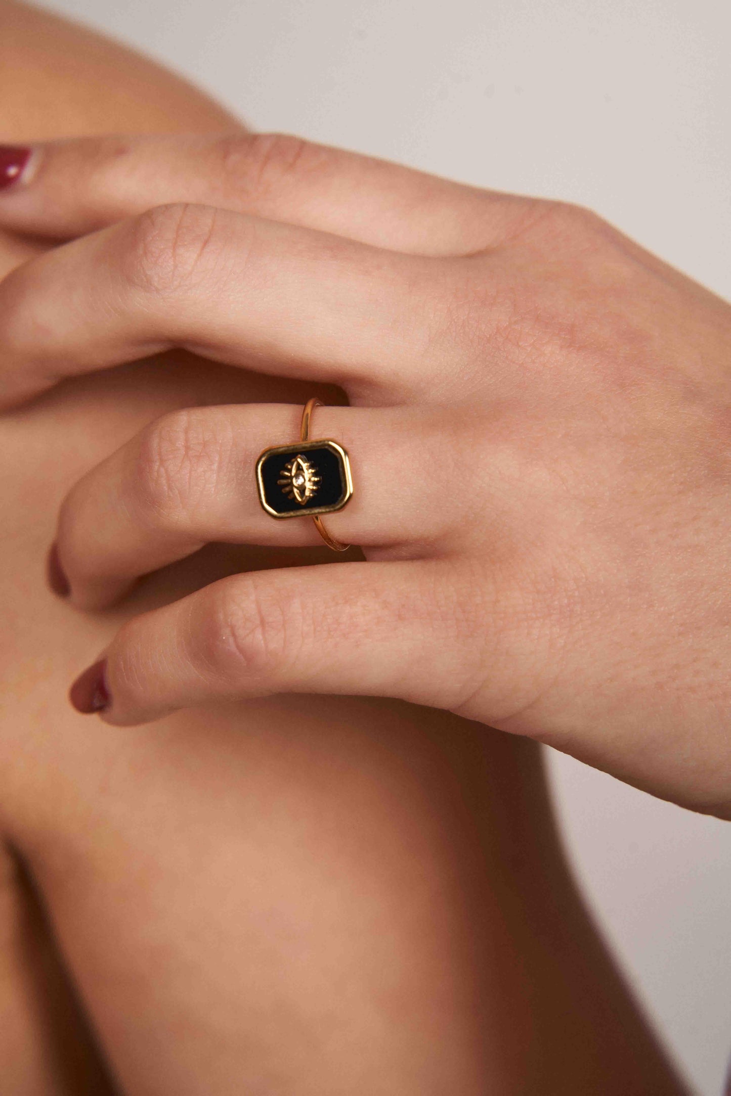 Anillo SHIRA NEGRO - Samui Collection